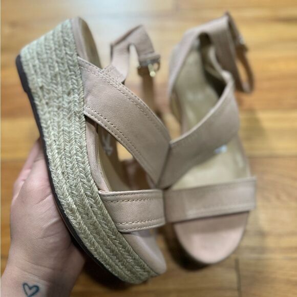 Naturalizer | Ursa Strappy Espadrille Sandal - Picture 5 of 8